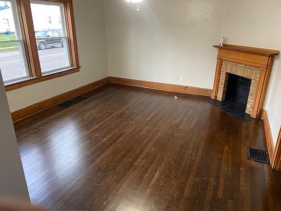 4th image of 2 Shafor St #4