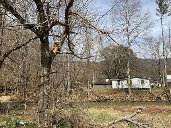 2053 Alto St, Big Stone Gap, VA 24219