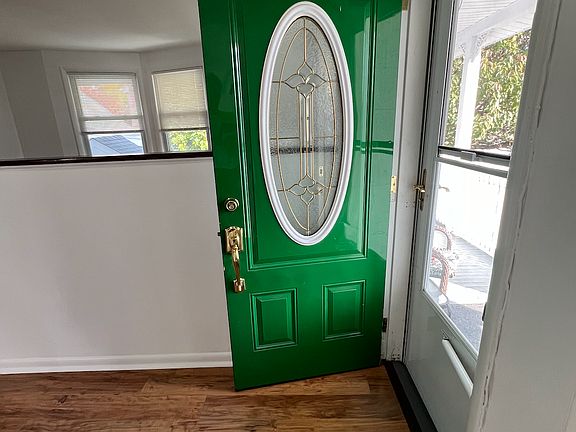 2nd image of 25 Cottage St Floor 1