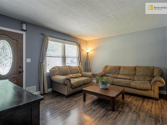 4th image of 13635 Craig Ave