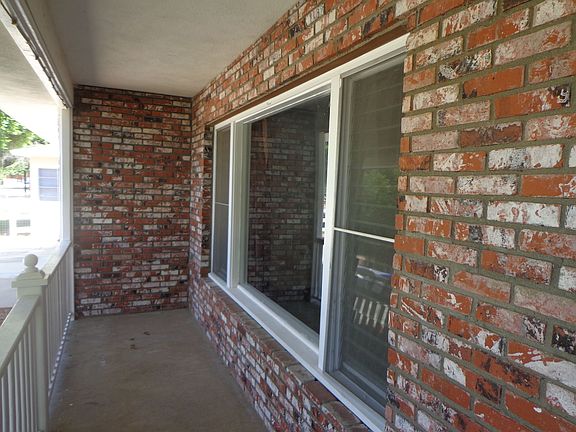 4th image of 320 S Carmalita St