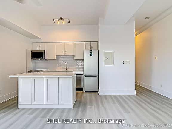 5th image of 2464 Weston Rd W #321