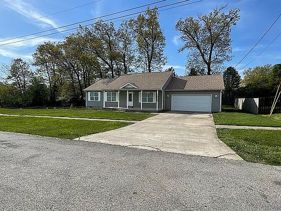 2nd image of 106 W Tuscany Ct