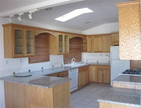 4th image of 172 Marbly Ave