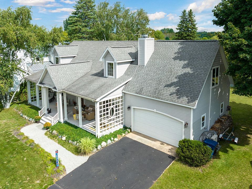 13730 Peninsula Dr, Traverse City, MI 49686 Zillow