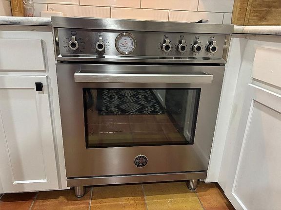 3rd image of 6628 Christa Ct