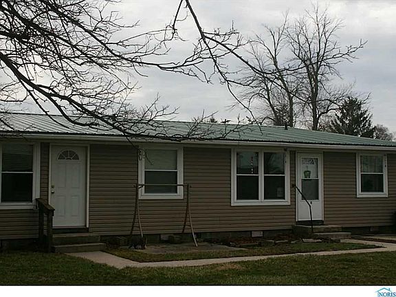 3rd image of 20200 Oak St