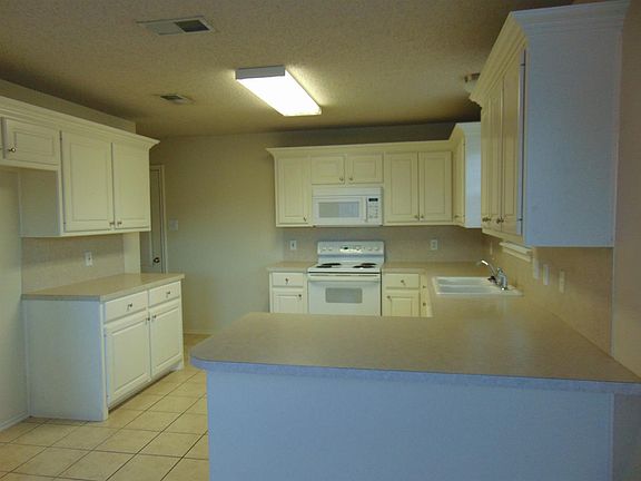 5th image of 9705 Avenue V