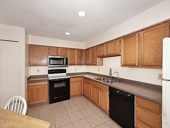 4th image of 9115 E PURDUE Avenue #108