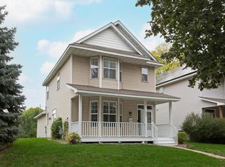 686 Armstrong Ave, Saint Paul, MN 55102