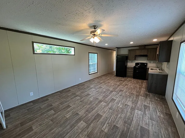 515 Tom Mann Rd — Photo 18