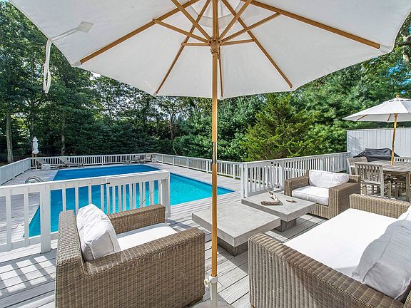 2nd image of 4 Oyster Pond Ln