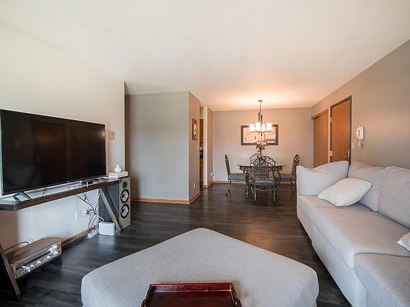4th image of 4419 S Greenridge Cir Unit F