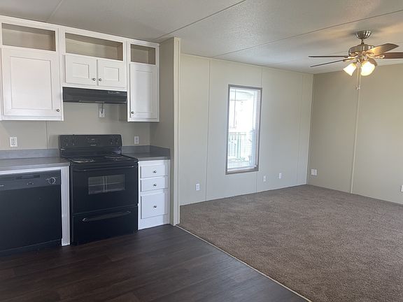 4th image of 920 Century Plaza Dr #79