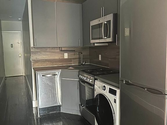 2nd image of 413 E 114th St APT 4E