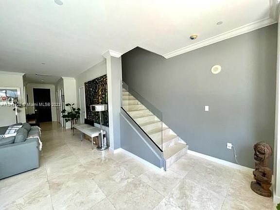 5th image of 6101 Aqua Ave APT 103