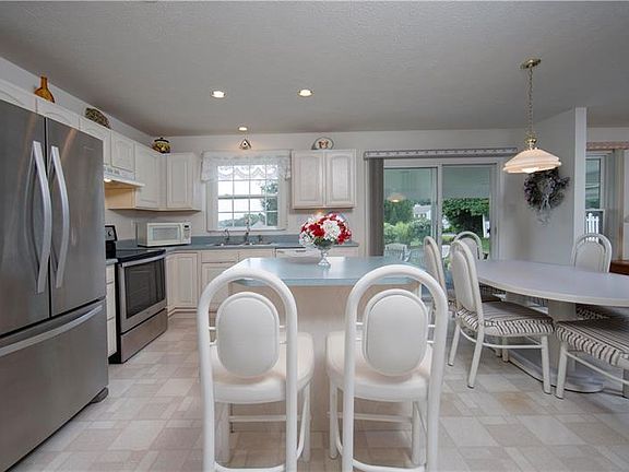 5th image of 7501 Pine Creek Dr