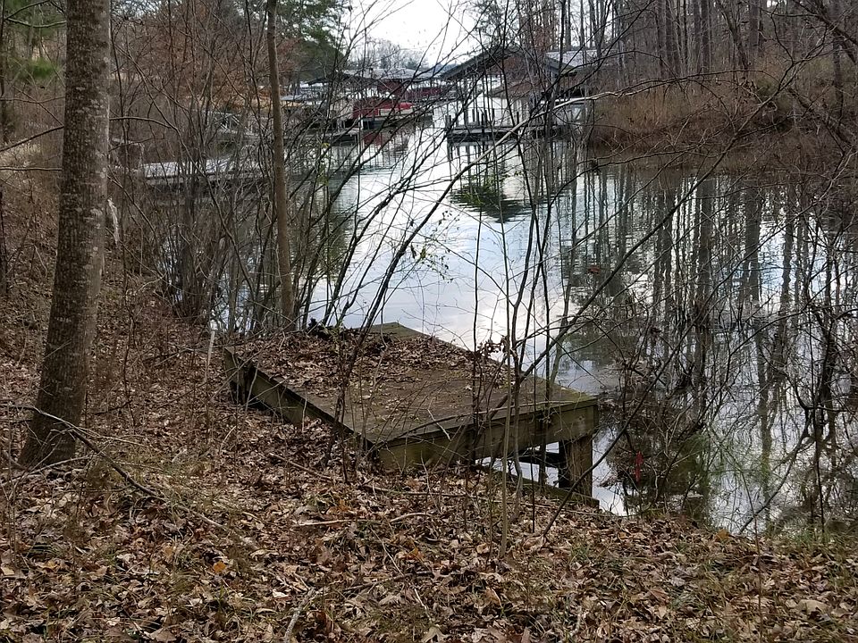 2nd image of 208 Petty Rd