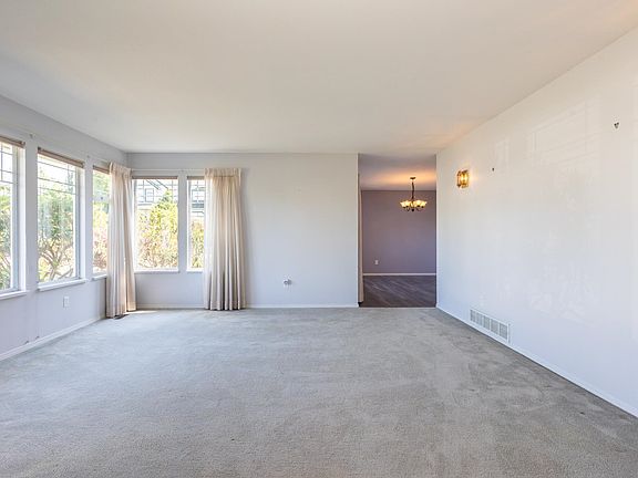 5th image of 6279 171st St