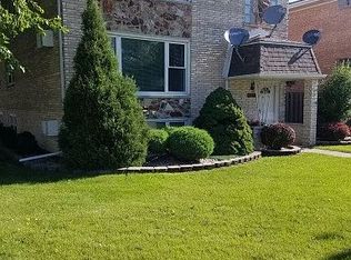 5140 W 87th St, Burbank, IL 60459