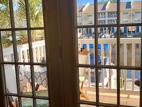 5th image of 2421 Beachview Dr APT F-10