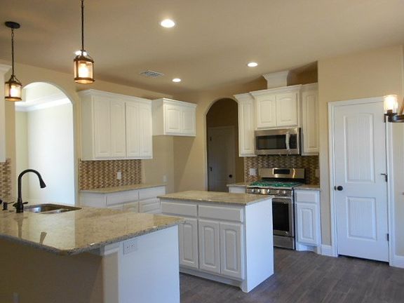 3rd image of 211 Dudley Way