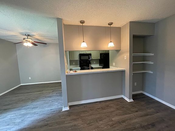 2nd image of 1562 Weyland Dr APT 1008