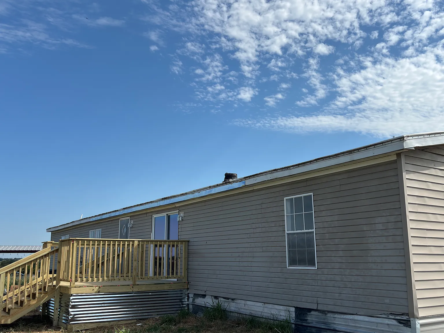 4 bed, 2400 sqft, $1,695 — Photo 4