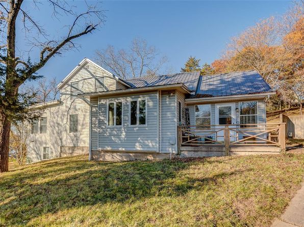 1 Golden Eagle Ferry Rd, Golden Eagle, IL 62036