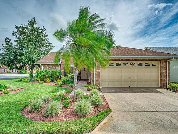 5th image of 558 Pinnacle Dr