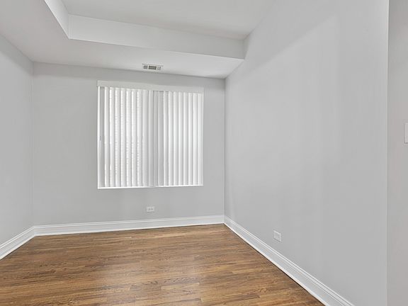 2nd image of 2001 W Jarvis Ave APT 1