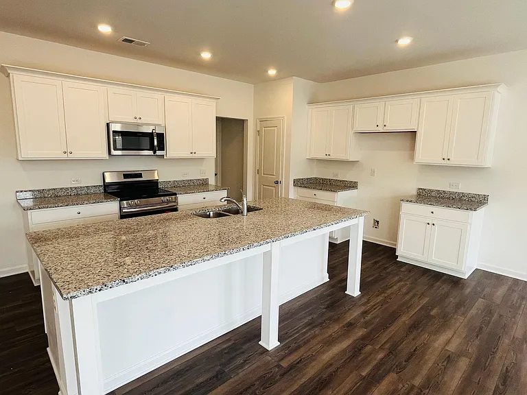 223 Banner Rd — Photo 9