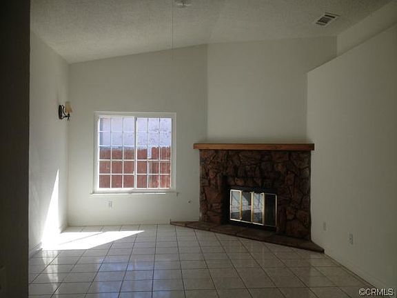4th image of 17929 Buckeye Ct