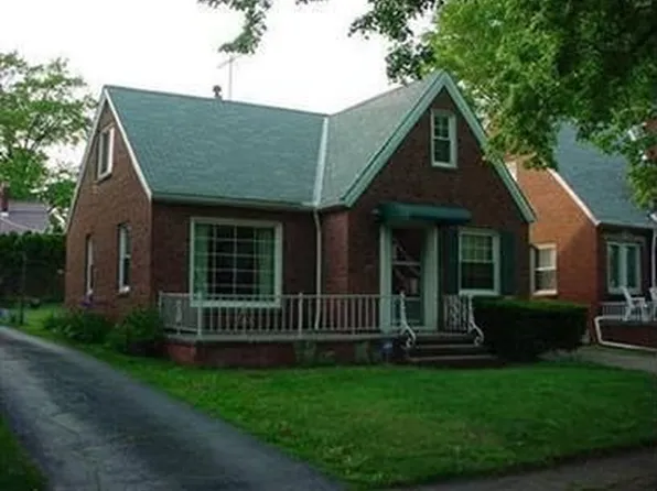 15608 Greenway Rd, Cleveland, OH 44111