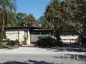 2nd image of 1610 Beachwood Dr