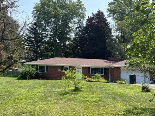 9102 Pheasant Dr, Temperance, MI 48182