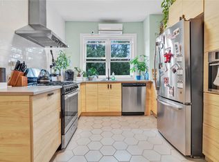 21-13 24th Rd, Astoria, NY 11102