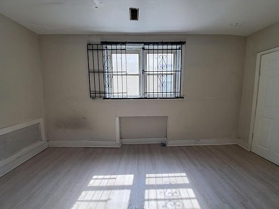 3rd image of 2337 W Lehigh Ave #B