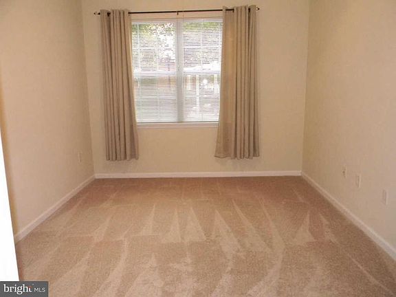 3rd image of 12945 Centre Park Cir APT 101