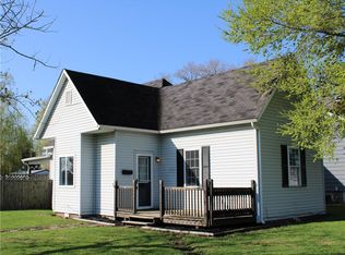 1001 Illinois Ave, Windsor, IL 61957