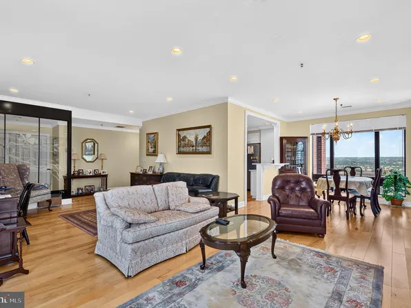 10 E Lee St Unit 1709, Baltimore, MD 21202