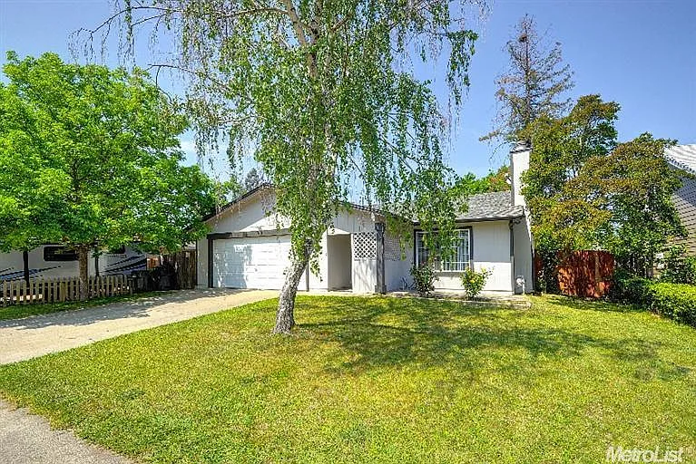 4721 Kingbird Way photo 1