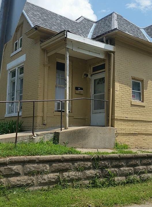 1st image of 731 S 16th St