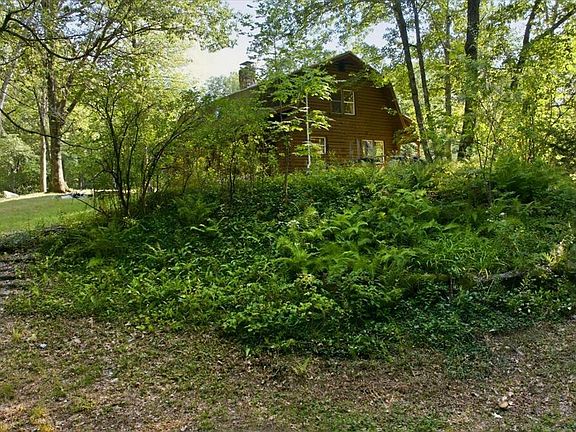 3rd image of 277 Blanchard Road