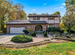 901 Carriage Hill Dr, Salem, OH