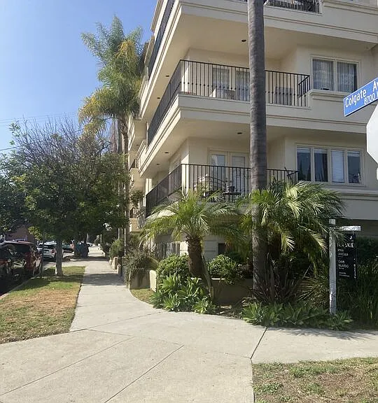 435 Arnaz Dr #201 — Photo 1