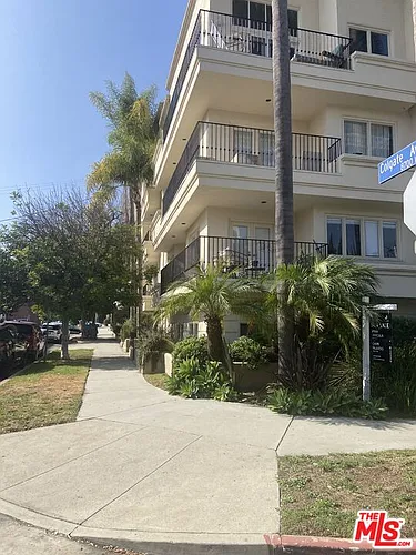 435 Arnaz Dr #201 Photo 1