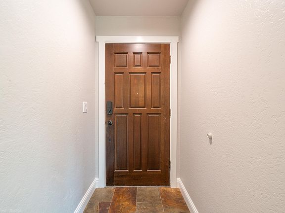 4th image of 4145 Remington Dr