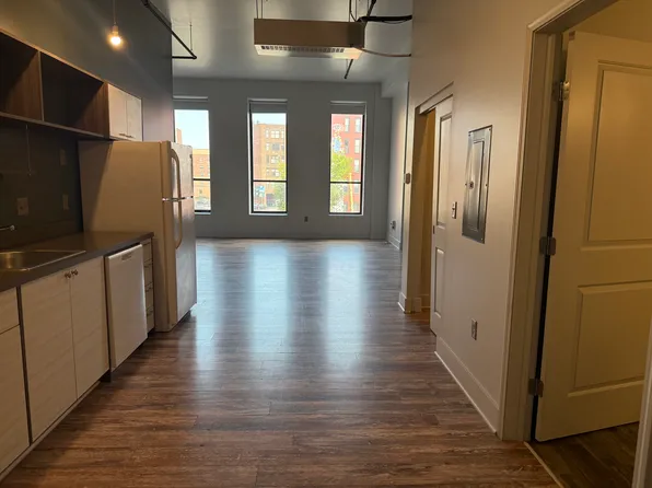 The Hive @ 155, 155 Saint Paul St APT 403, Rochester, NY 14604