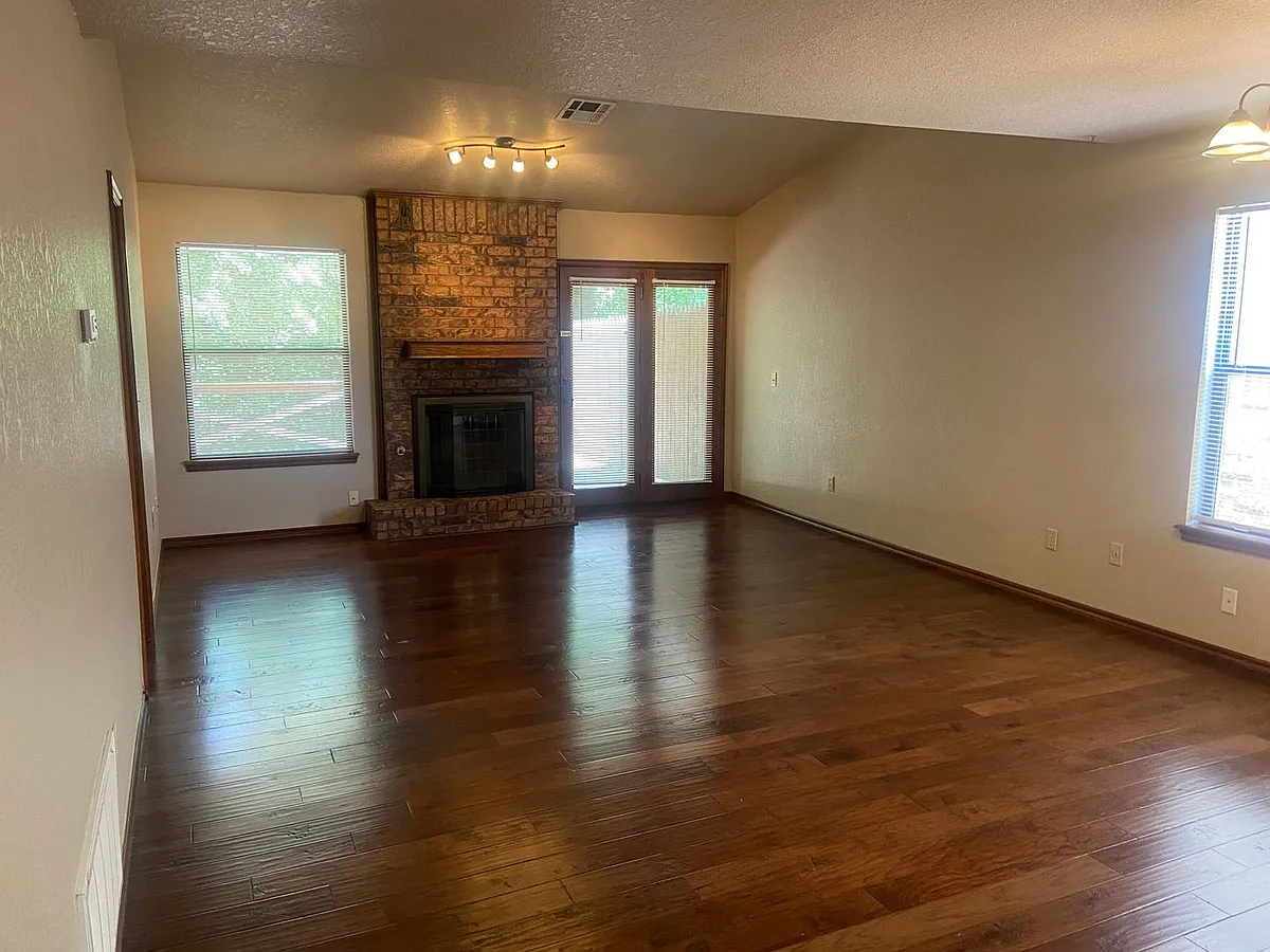 Building Photo - 3812 Summer Cloud Dr